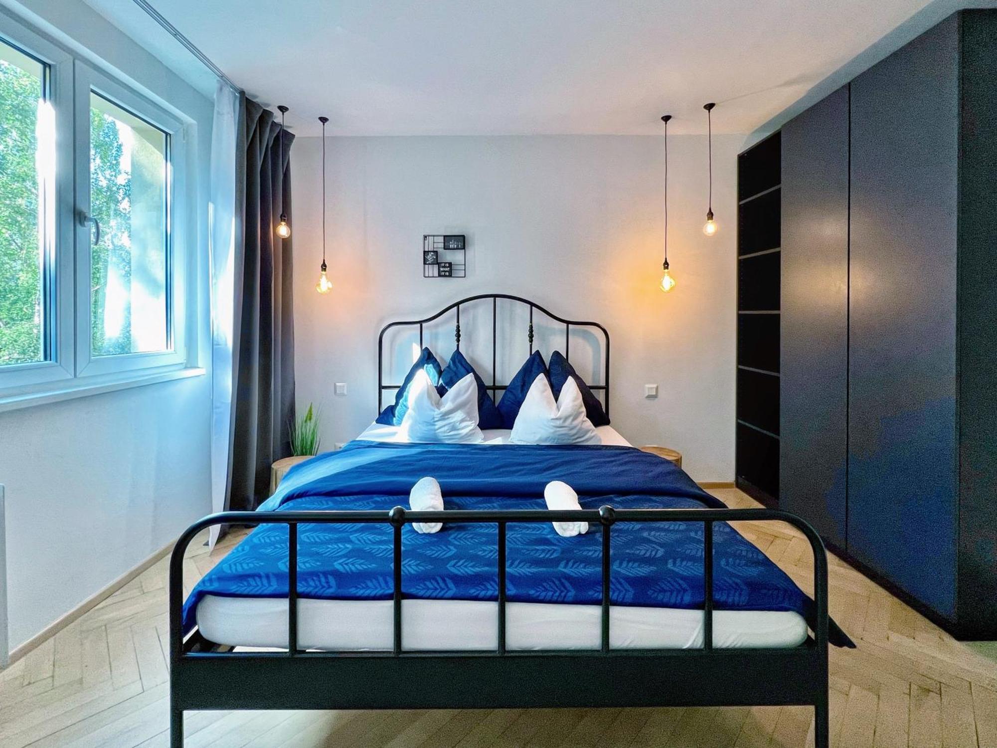 Апартаменты Jana's Wow Apt, 2br, Metro Next Door, Near The Airport *
