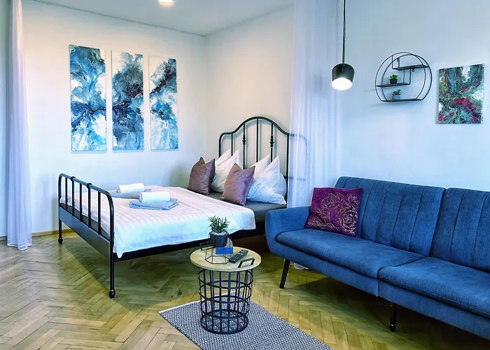 Jana\'S Wow Apt, 2Br, Metro Next Door, Near The Airport